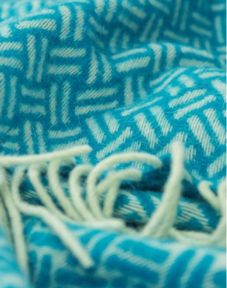 100% wool blanket "Sea" with geometric pattern 