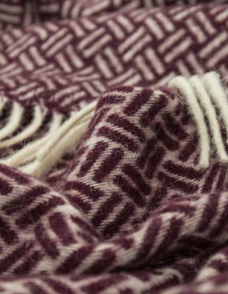  Blanket 100% high-quality wool- shades of burgundy