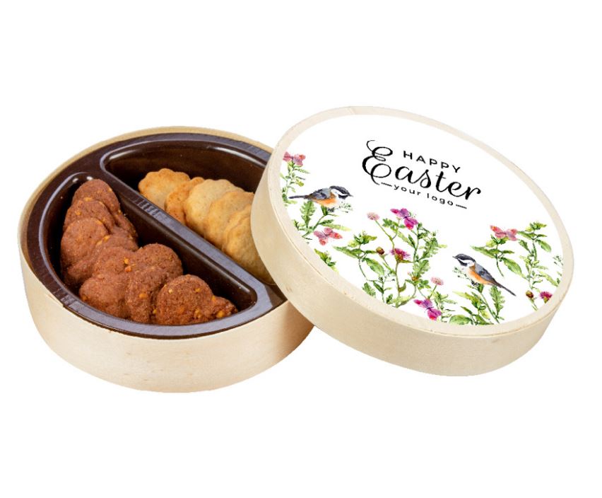 WOODEN BOX WITH BUTTER COOKIES