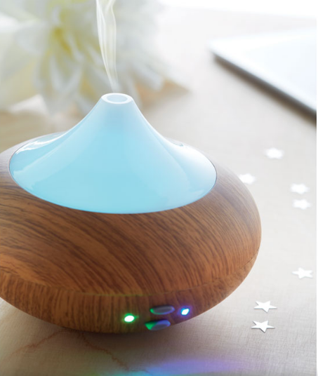 Aroma diffusor with 7 colour changing mood light 