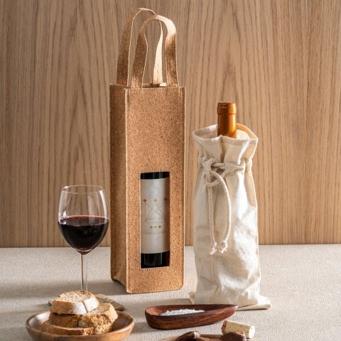 Cork bag for bottle with logo