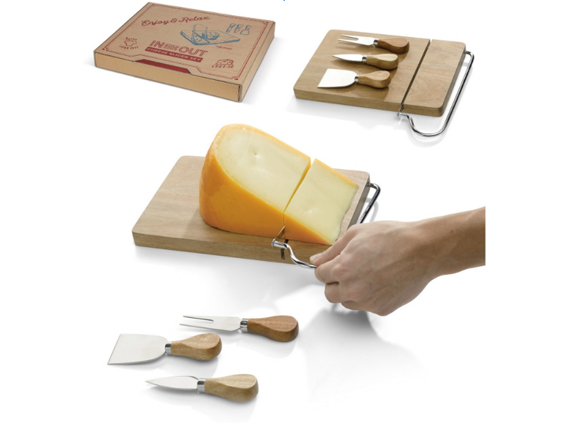 Cheese board with tegrated cheese slicer