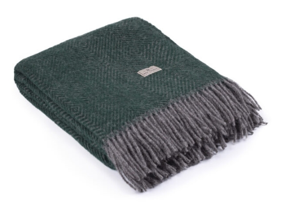 Luxury dark green 100% wool