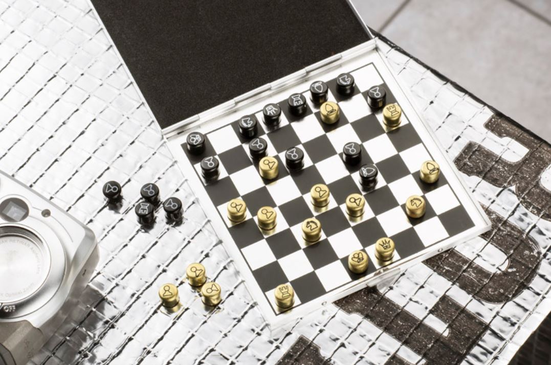 Mini magnetic chess MATO