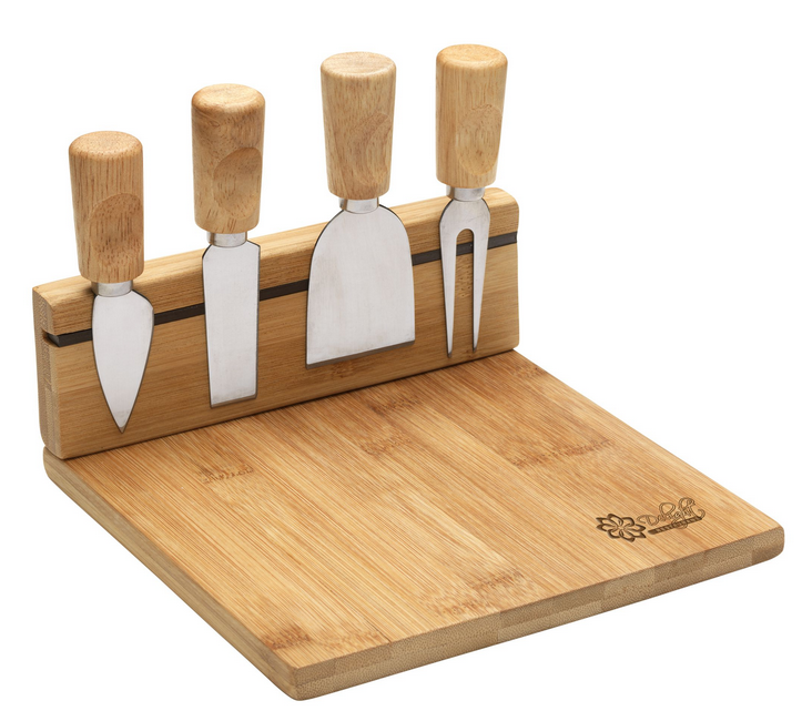 Cheese board with your logo and cheese knives