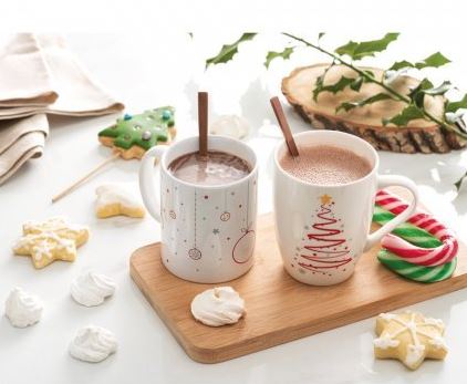 Ceramic mug with Christmas decoration